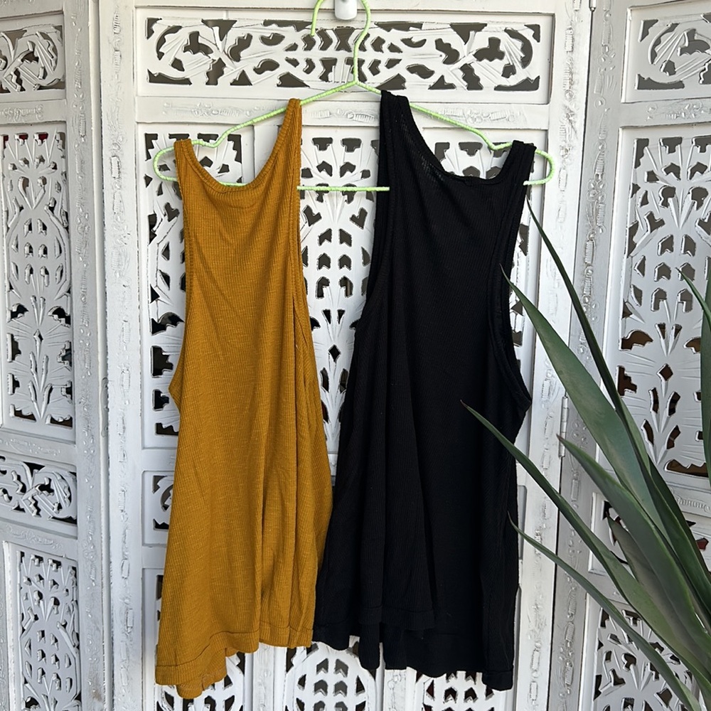 Two Pack Free People Tanks View 3
